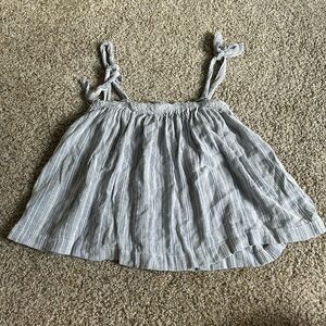 Hollister crop top shirt